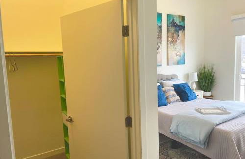 A Perfect Getaway in the Heart of the Action - Photo 2