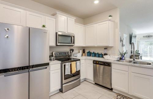 4 Mi to EverBank Stadium! Stylish Suburban Retreat - Foto 2