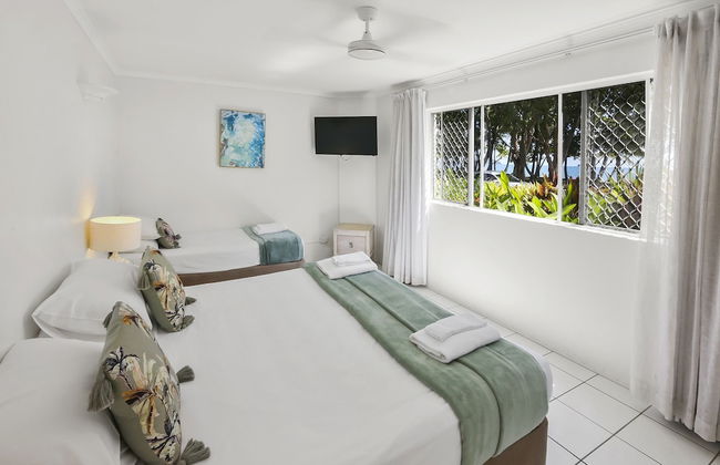 Agincourt Beachfront Apartments - Photo 8