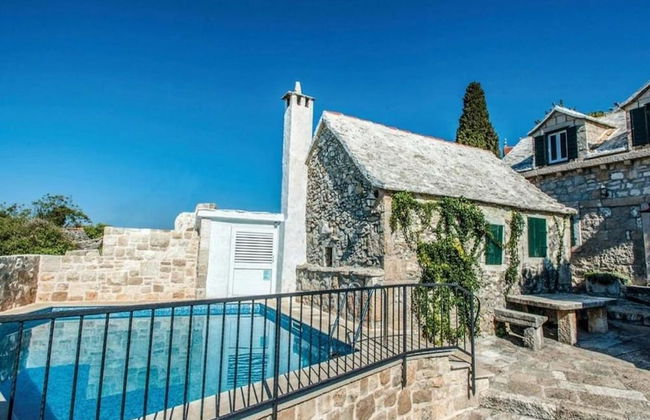 Mari 1 - With Pool - H - Photo 36