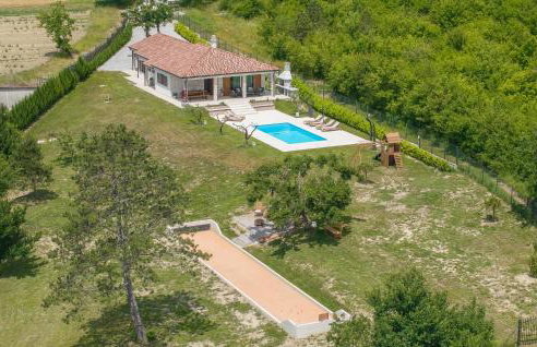 Amazing Home In Strped With Wifi - Photo 16