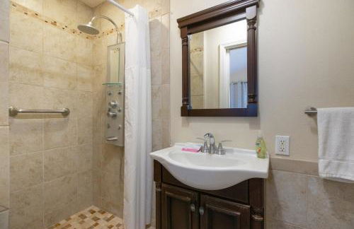 Sonoma Getaway for Two - Great Location - Foto 17