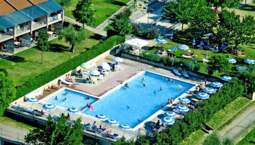 Stunning Apartment In San Feliciano - Photo 2