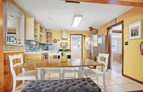 Eclectic Beauty, Heart of Downtown St Aug - Foto 6