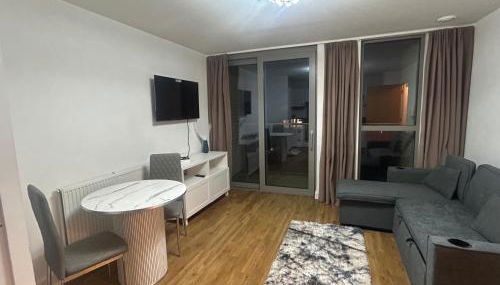 Central 1-Bed Apt for 4 Near Transport & Shops - Foto 4