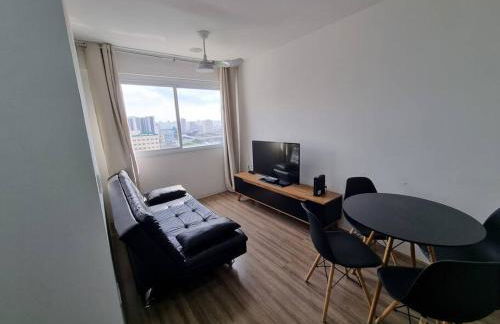 Ap10 Prático, confortável com wifi, piscina, rooftoop e academia em frente ao Metrô - Photo 9