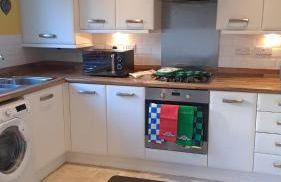 Tropical Sun Homes - Beautiful spacious 3 bed home in a serene environment with free parking for 2 cars - Foto 24