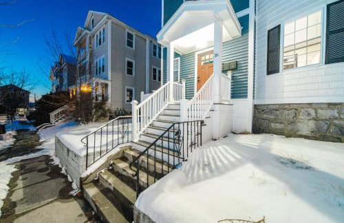 4BR Worcester Family Apt - Spacious Kitchen - Near Parks & Dining - Summer Ready 16-1 - Foto 59