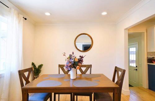 Marbella Lane - Vibrant 4BR RWC Ldry - Foto 25