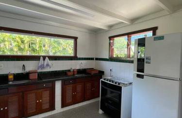 Casa especial com piscina e jardim - Foto 18