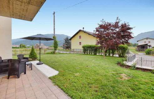 2 Bedroom Cozy Apartment In Lamon - Foto 12