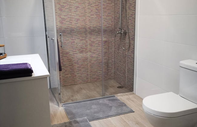 "room in Guest Room - Caparic Poshtel An Luxury And Posh Style Hostel." - Foto 6