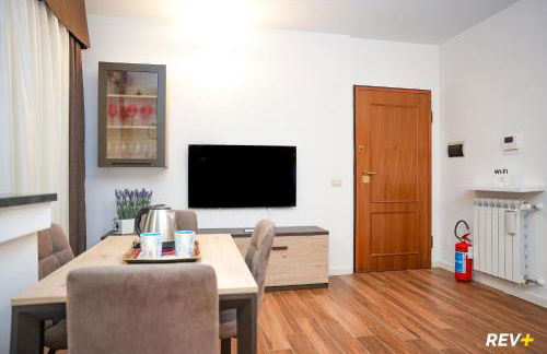 Anagnina Urban Stay Appartamento Luminoso con Balcone Metro A - Foto 8