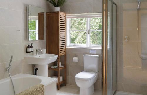 The Walled Garden at Woodhall Estate - Photo 11