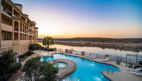 Color Pop by the Pool! - Foto 2