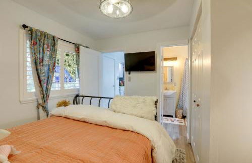 Hot Tub and Grill Pet-Friendly Apt, Walk to Midtown - Foto 14