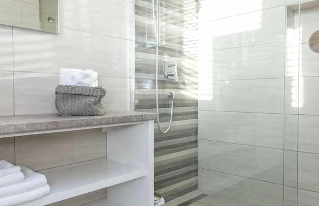 Luxury Villa With Private Pool, Great sea View, Near the Beach - Photo 12