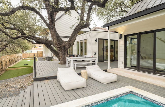 Modern Retreat w/ Pool, Guest House & Deck Lounge Henley by Avantstay - Foto 39