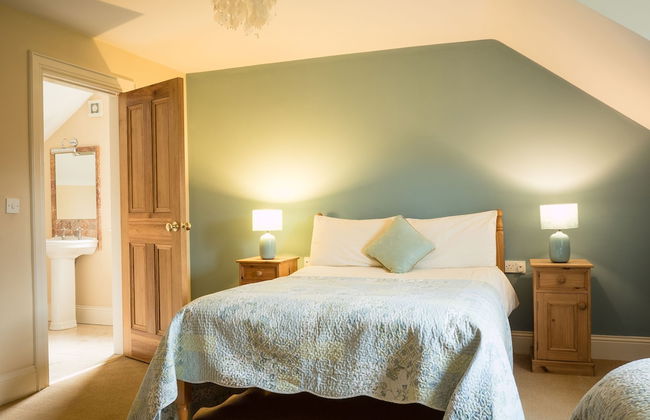 The Gatehouse at Mullans Bay - Photo 4