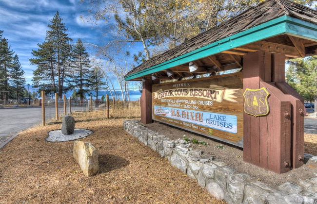 Zephyr Cove Cabin - Walk to Lake and Beach - Foto 18