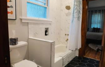 Gulf Coast Craftsman - Cozy, Charming & Central! - Foto 9