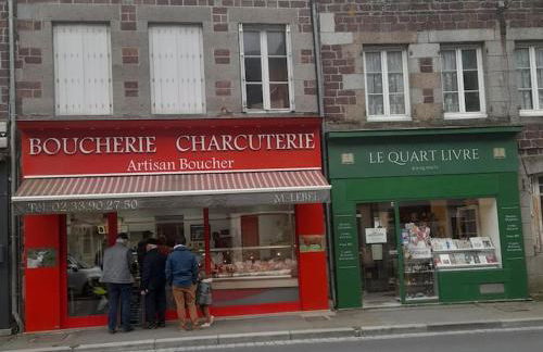 Chez Pauline, Gavray. House with secure parking, Wi-Fi & garage. - Foto 44