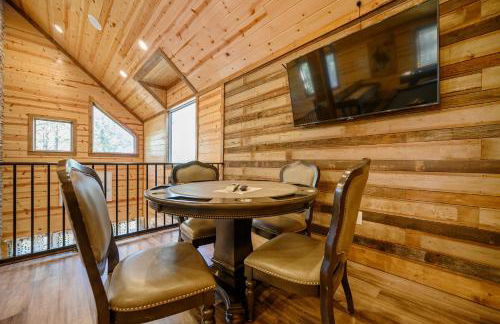 The Nomi Lodge - Sleeps 28 - Gorgeous Rustic Cabin, Centrally Located, Tons of Amenities - Photo 56