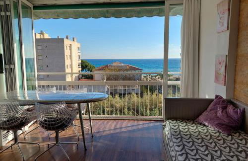 Vistas al mar y garaje cerca de BCN - Photo 5