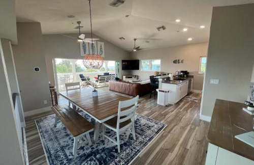 Coconut Castaway - Ocean Views, Walk to Beach, Golf Cart, Club Pool - Photo 19