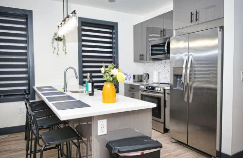 Great Location-20 Mins to NYC-Free Indoor Parking - Foto 7