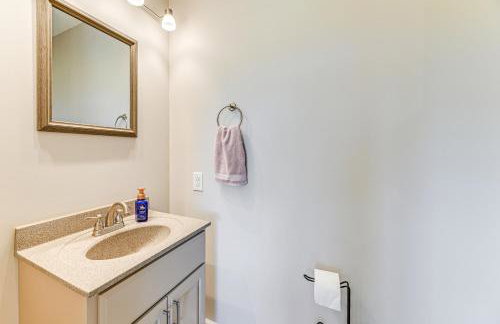 Geneva Family Home with Patio Near Seneca Lake! - Foto 14