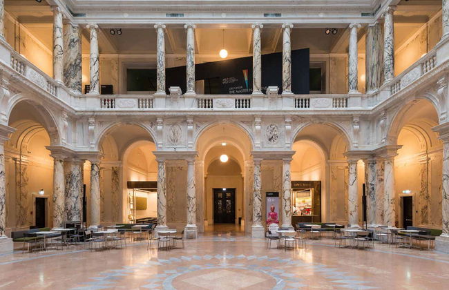 Entrada al Weltmuseum - Foto 3