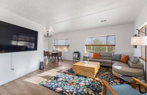 Desert Winds SkyHouse Mountain View Retreat - Foto 1