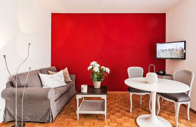 Double Room - Photo 6