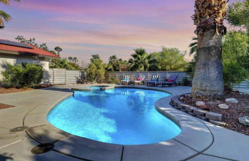 Dive into Desert Wonderland Pool, Spa, Fire Pit - Foto 37