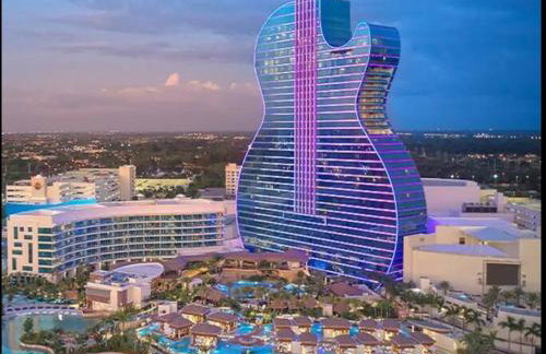 King Bed, 3 miles to Stadium - Foto 25