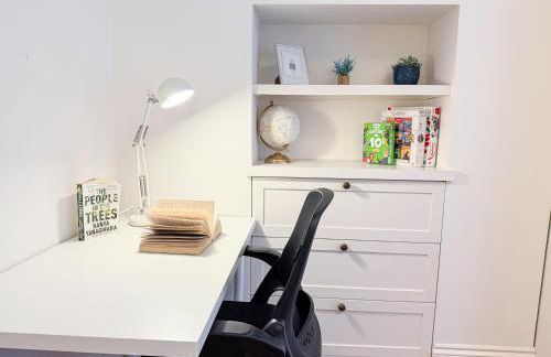 Luxury 3-Bed Apartment in Marylebone near Oxford Street & Baker Street by Staylio - Foto 22