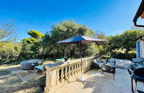 Small Provencal Castle with Swimming Pool, Tennis, Gym & Calm - Foto 19