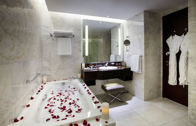 Bab Al Qasr Residence - Photo 37