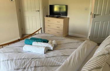 Comfortable 5 - Guest Abode - In Quiet Village - Foto 13