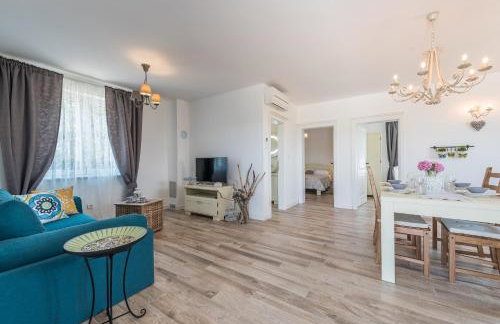 Sakarun - Ena - Photo 24