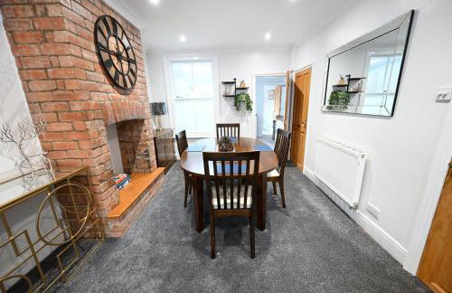 Wisteria Cottage Town Centre FREE PARKING - Foto 8