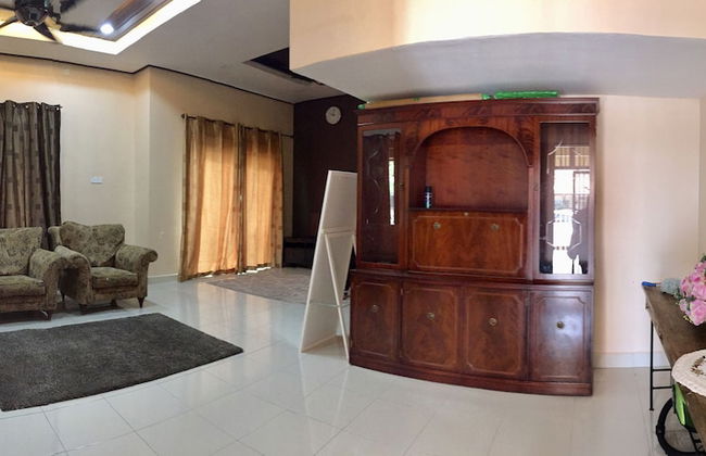 Lily Homestay Kangar - Foto 8