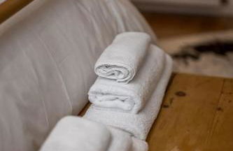 Spacious & Stylish StoneHous Cottage - Photo 15