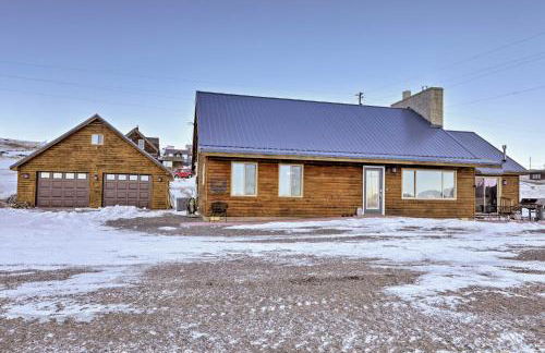 Centennial Cabin with Hot Tub, Sauna and Pool Table! - Foto 32