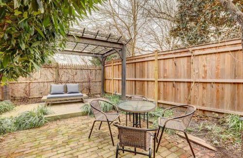 Brooke House In The Heart of Downtown with Patio! - Foto 22