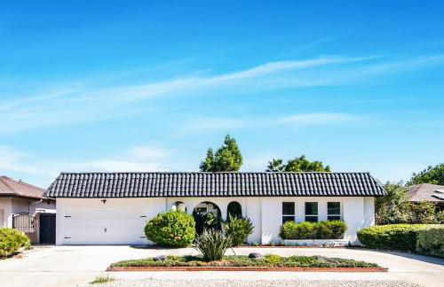 NEW Remodeled Northridge 5 Bedroom Near CSUN & Sherwood Forest - Foto 31