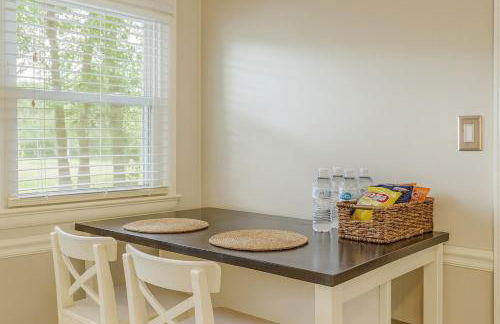 Stylish Forest Retreat Minutes from DC - Gary - Foto 29