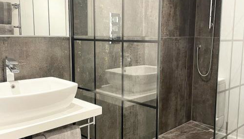 Booking Urban Halstead - Photo 4