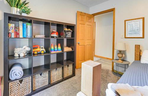 2 Living Areas! Cedar Home 11 Mi to Mt Holiday Ski - Foto 25